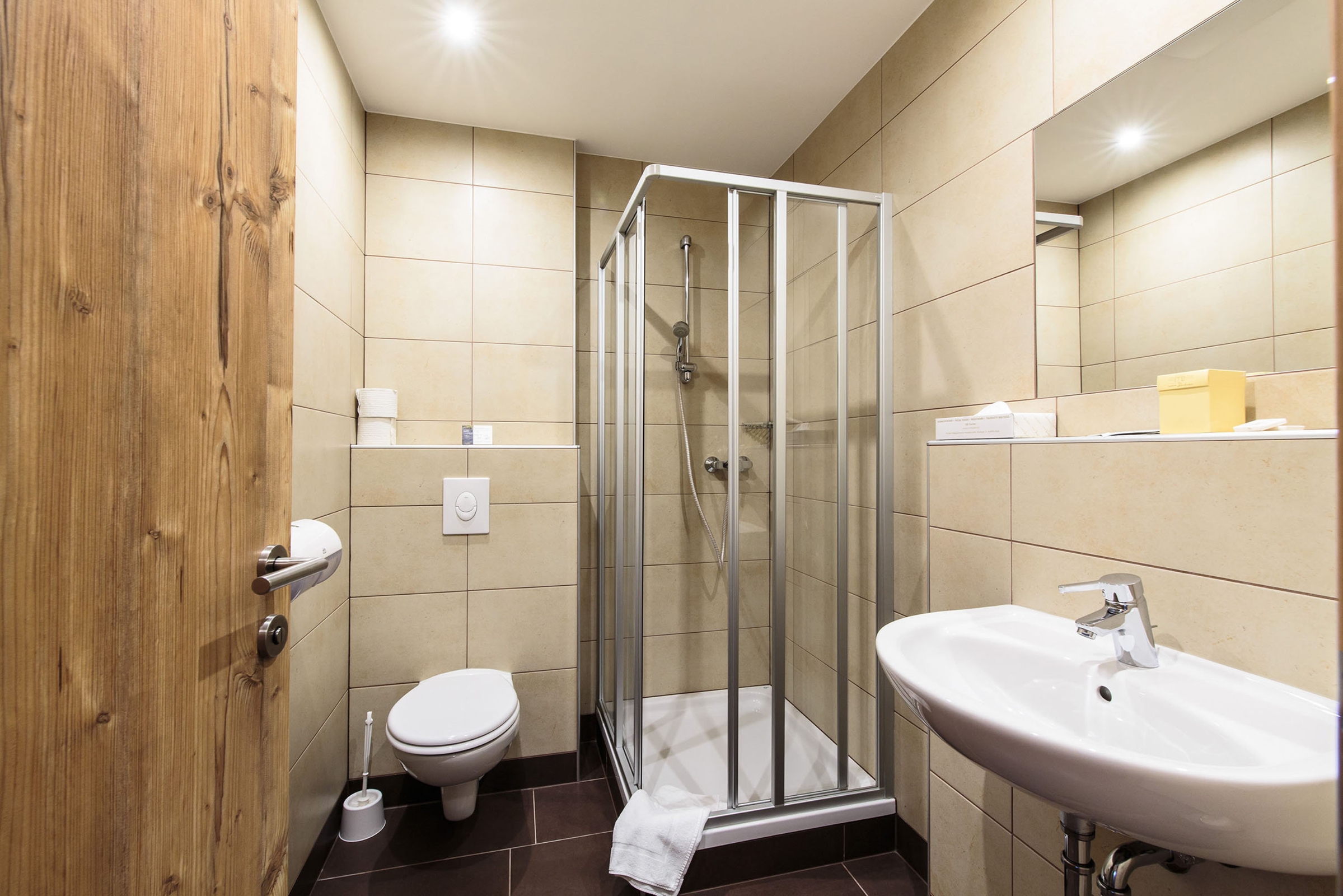  Der_Wolkensteinbaer_Hotel-Bramberg_am_Wildkogel-Bathroom-682978