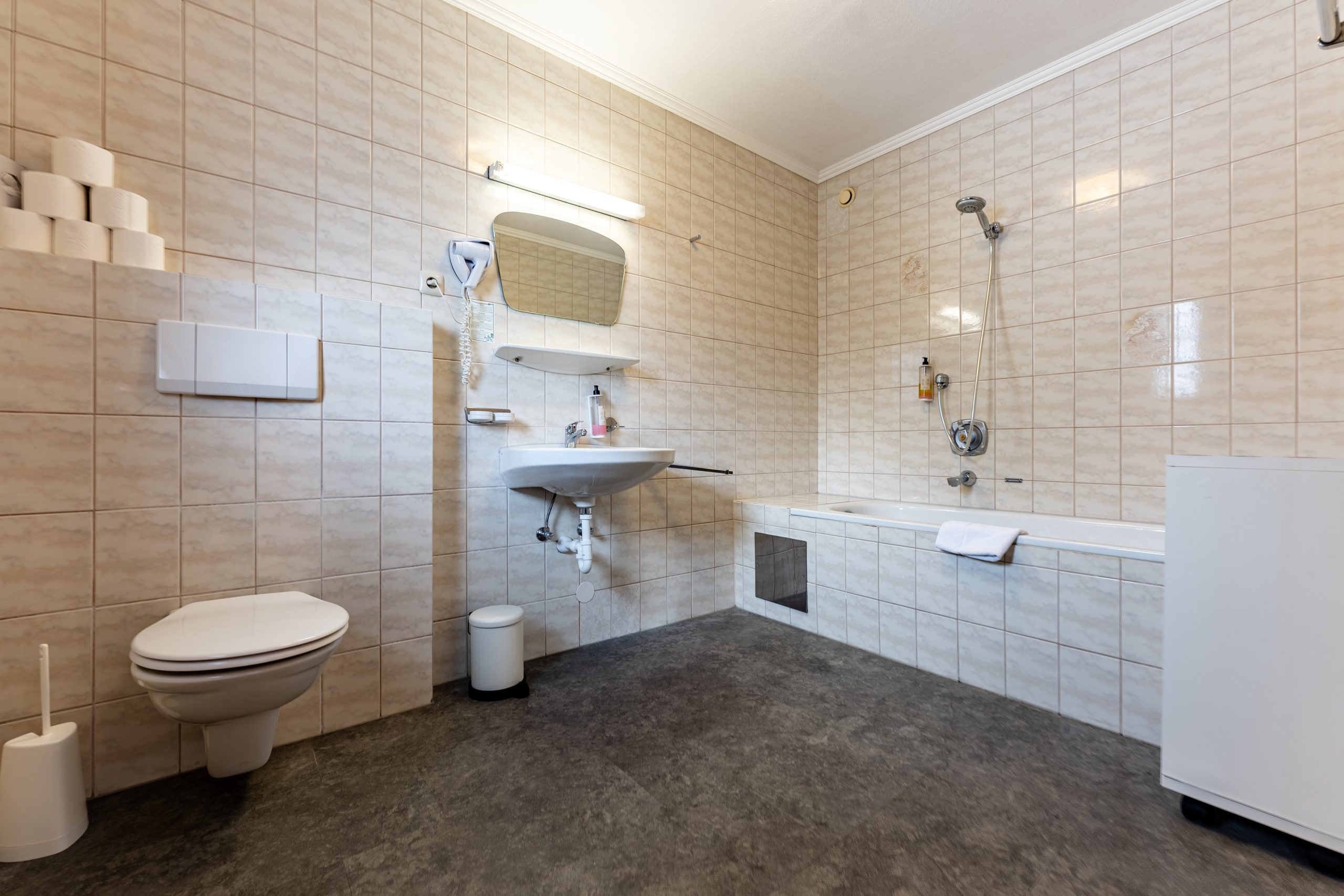  Wiesenhof | Lever Reizen | Nick Bezemer | 2024 | HR-10