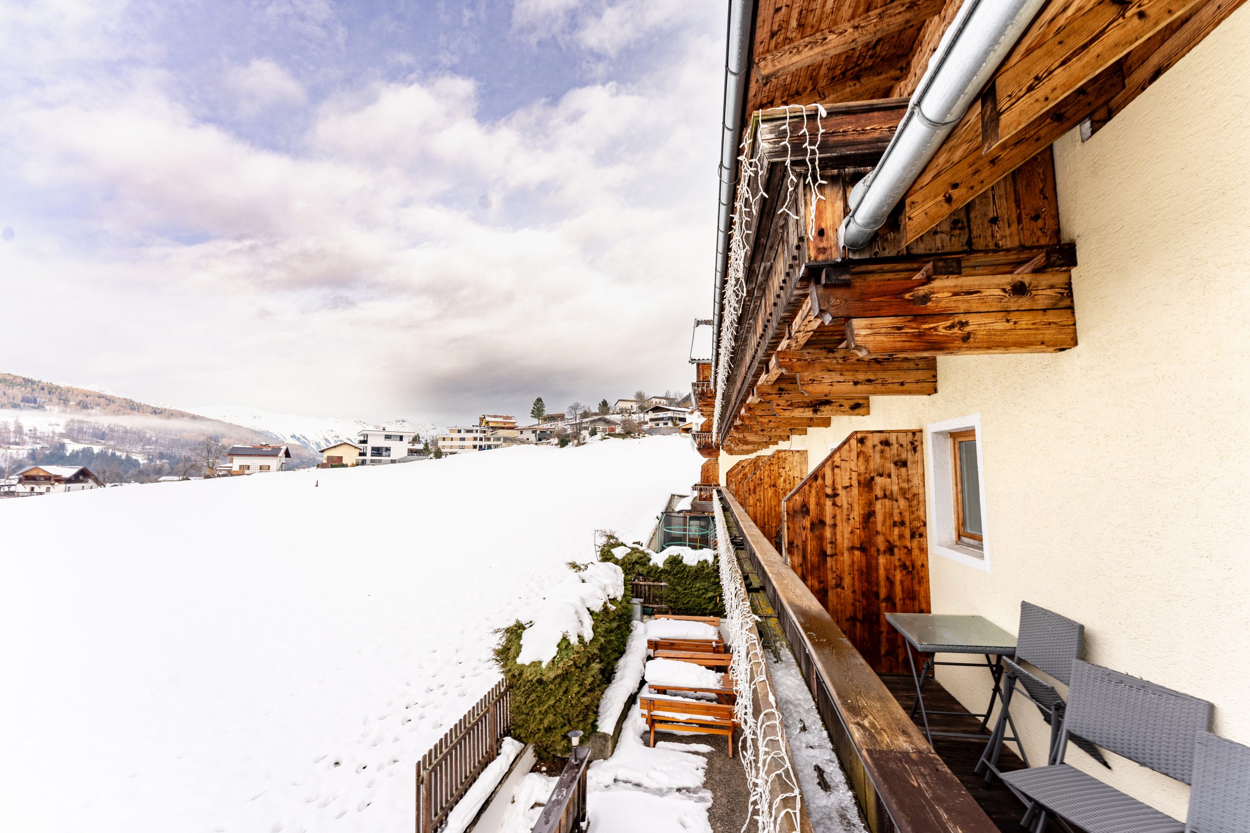  Wiesenhof | Lever Reizen | Nick Bezemer | 2024 | HR-12